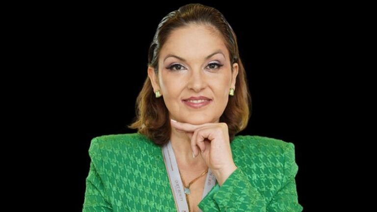Médica Isabel Martinez lista oito sinais da menopausa no cabelo