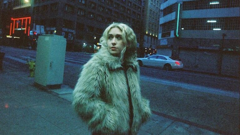 Blondshell lança o single “T&A”