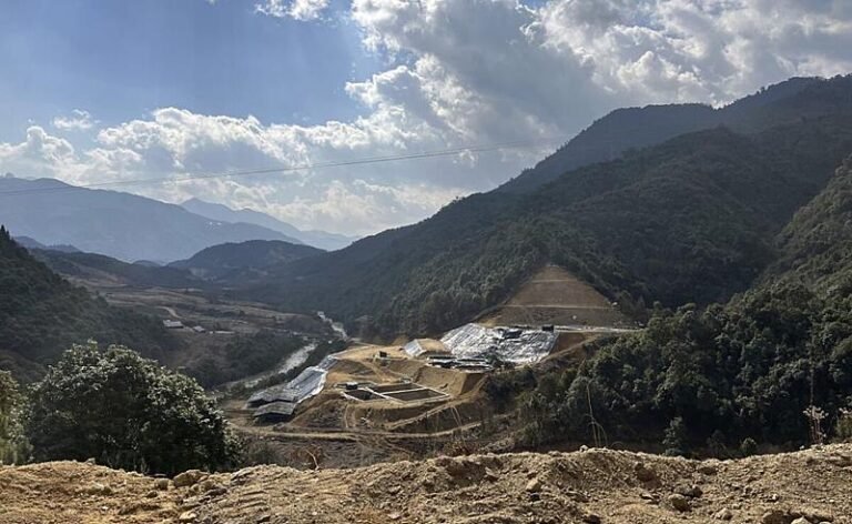 Crise nas terras raras: como a restrição da China e o terremoto em Mianmar impactam a produção de ímãs de neodímio no mundo