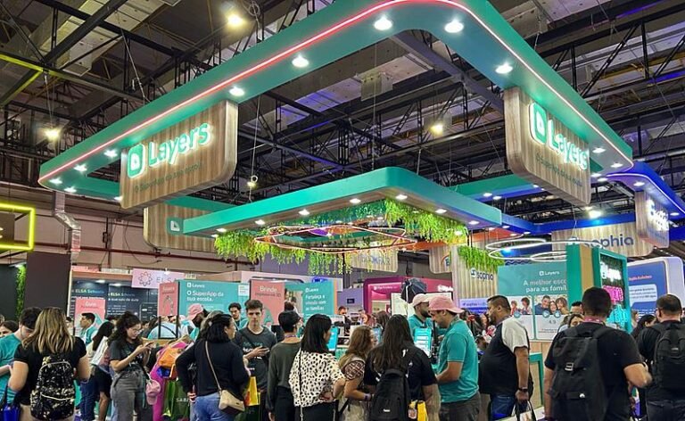 Layers apresenta o SuperApp da educação que conecta escolas a mais de 4 mil soluções educacionais