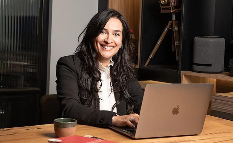 Paula Raquel Guimarães: A especialista em liderança e gestão das emoções que está transformando potenciais em resultados