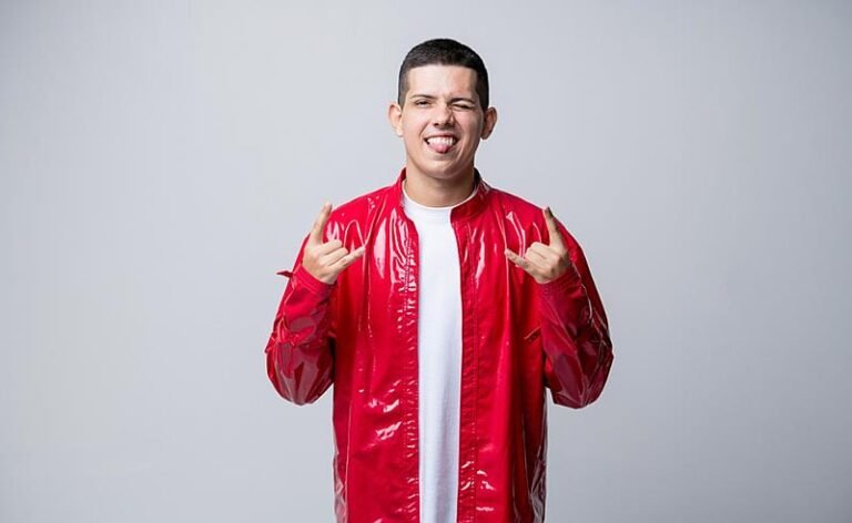 Luís Augusto Brito leva o São João para a internet e consolida trajetória como ator entre o digital e o cinema