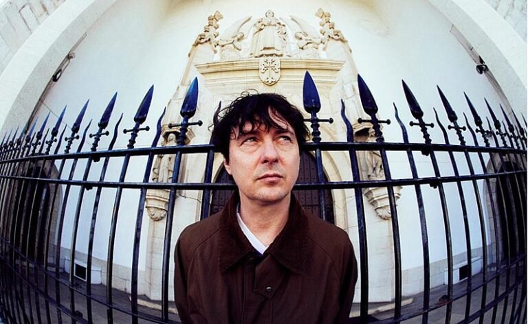 Panda Bear lança faixa bônus de Sinister Grift “Virginia Tech”
