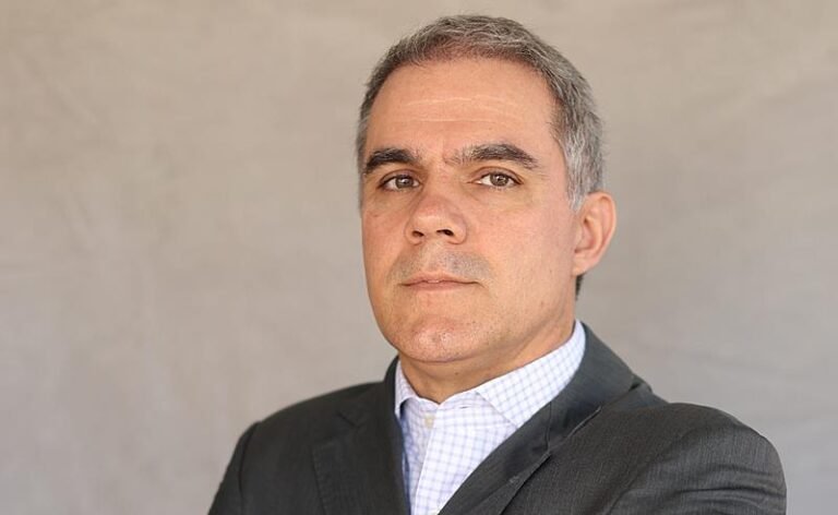 Brasil entra na disputa global por minerais críticos, e advogado mineiro participa de conselhos estratégicos para novas fusões