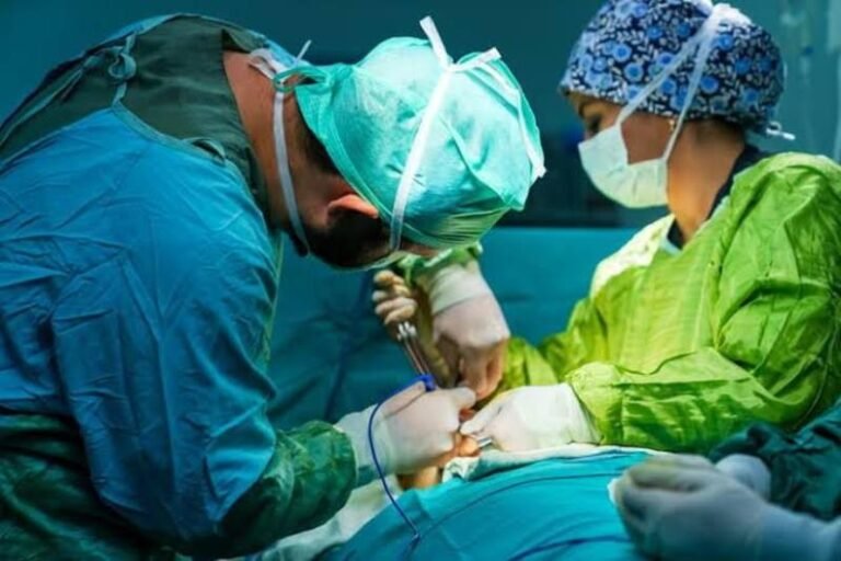 Nova lei sobre cirurgia reparadora de mama impulsiona debate sobre reconstrução humanizada no Brasil
