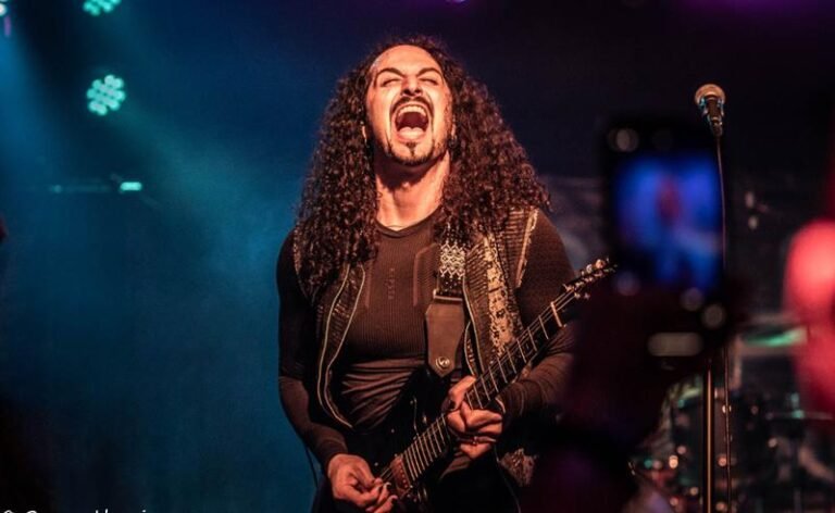 Sami Chohfi volta a Ribeirão Preto com a turnê “Weird Is The Way” ao lado da banda Nice Trip