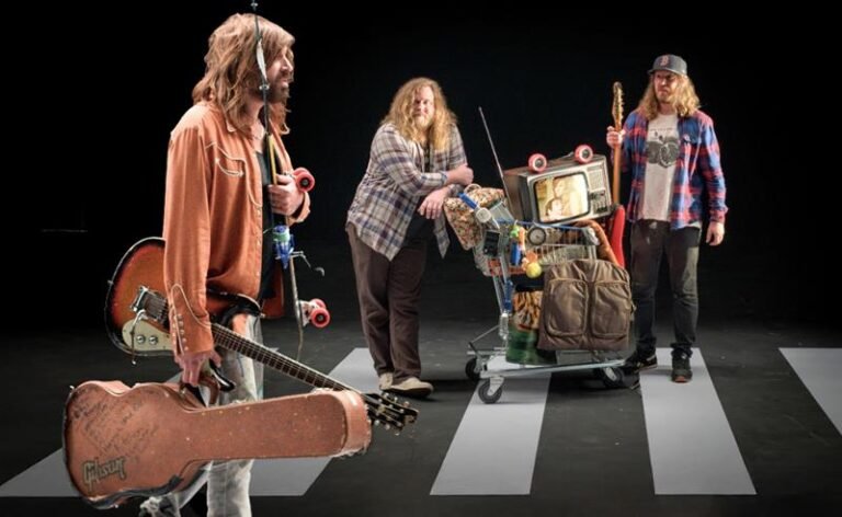 The Lemonheads compartilham o novo single e videoclipe “The Key of Victory”