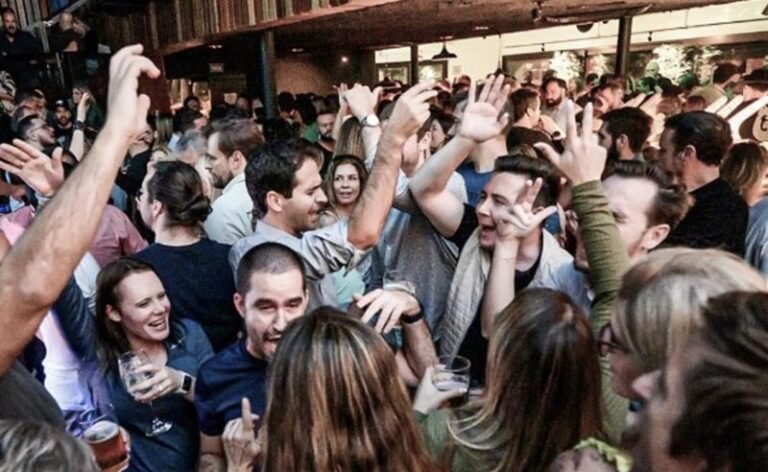Está solteiro (a)? “Vai dar Match”: a festa do Kia Ora com clima descontraído e flerte liberado