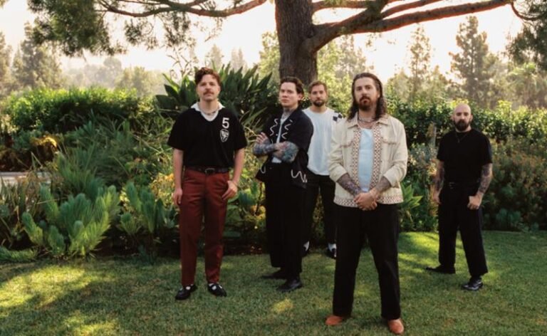 The Devil Wears Prada anuncia novo álbum e lança o single duplo “Where the Flowers Never Grow” e “Wave”