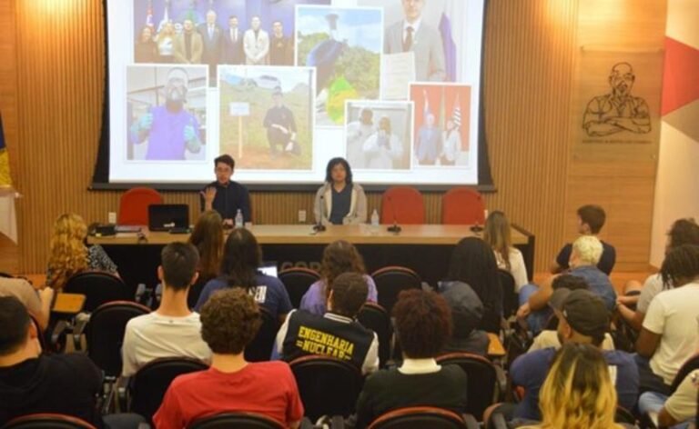 Jovem embaixador da educação nuclear apresenta oportunidades de carreira no setor