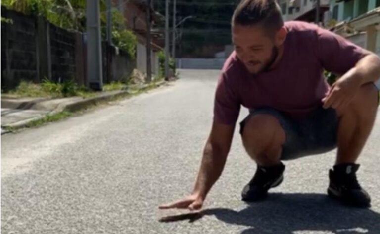 O Encantador de Baratas: A Jornada de Russo, o Maior Adestrador do Mundo