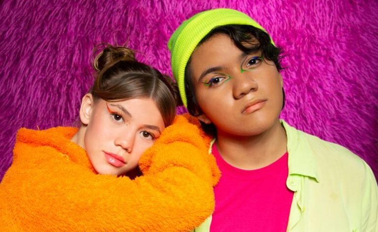 Color Blocking: moda infantil ganha frescor e autenticidade em editorial