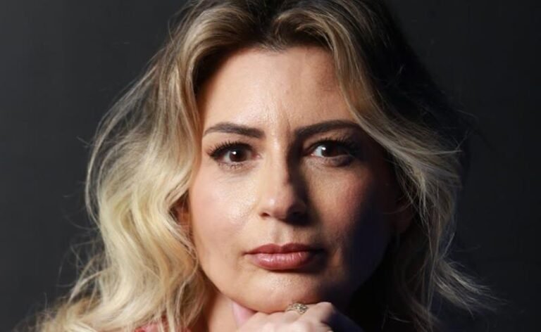 Tatí Presser revela ter sido expulsa de casa de swing: “Eu dizia pra pessoas que eu estava fazendo uma pesquisa antropológica”