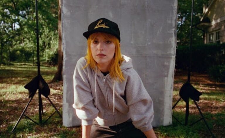 Hayley Williams lança noo single “GOOD OL’ DAYS”