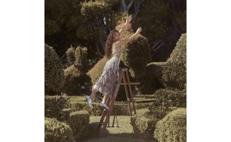 Laufey, atração do Rock in Rio, revela single “How I Get”