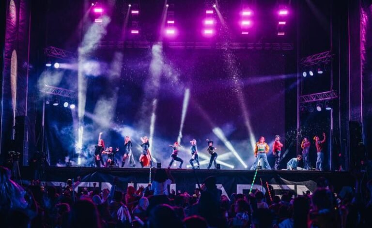 Pela primeira vez no Brasil, o espetáculo 
“As Guardiãs do K-Pop” 
desembarca em Recife e faz apresentação no 
Teatro Guararapes no domingo 29 de março às 15h