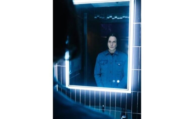 Jack White retorna com duas novas músicas: “G.O.D. And The Broken Ribs” e “Derecho Demonico”