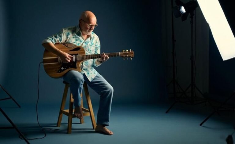 De executivo internacional a artista: Chris Moore estreia na música aos 66 anos