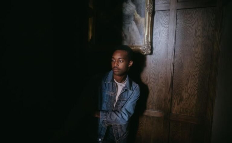 Jalen Ngonda revela novo single, “Hang It On The Shelf”