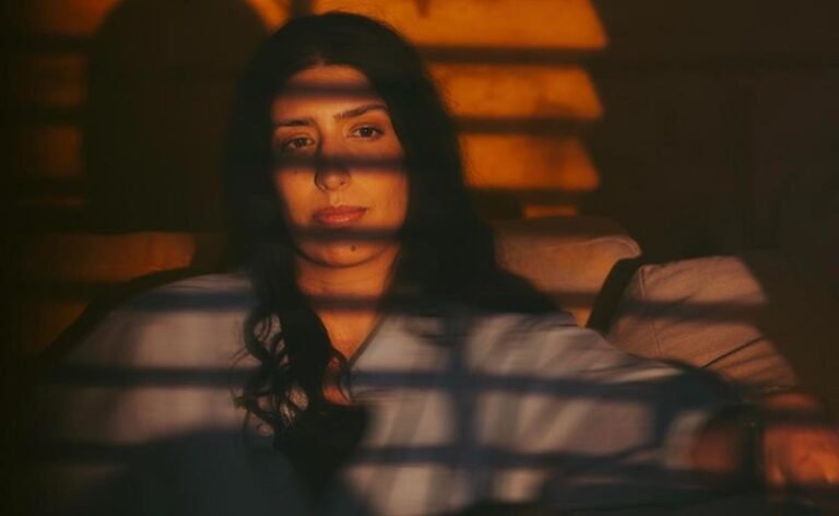 Ashibah apresenta “Golden”, nova amostra do álbum Human