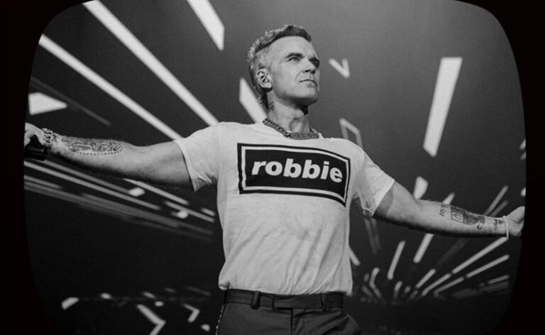 Robbie Williams anuncia apresentação em São Paulo com a turnê mundial “BRITPOP 2026”