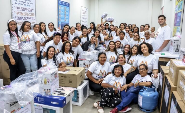 Projeto fortalece autonomia de 696 mães solo refugiadas e migrantes no Amazonas e Roraima