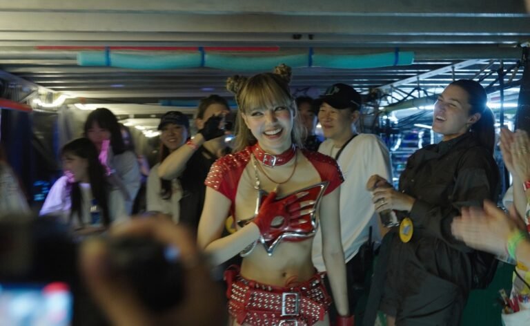 “Always Lalisa”, documentário sobre a cantora LISA, estreia nos cinemas e salas IMAX nesta segunda-feira, 12 de outubro