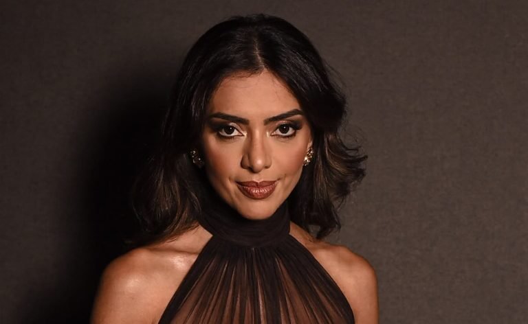 Sophia Martins lança Blindada Academy em live especial de Outubro Rosa
