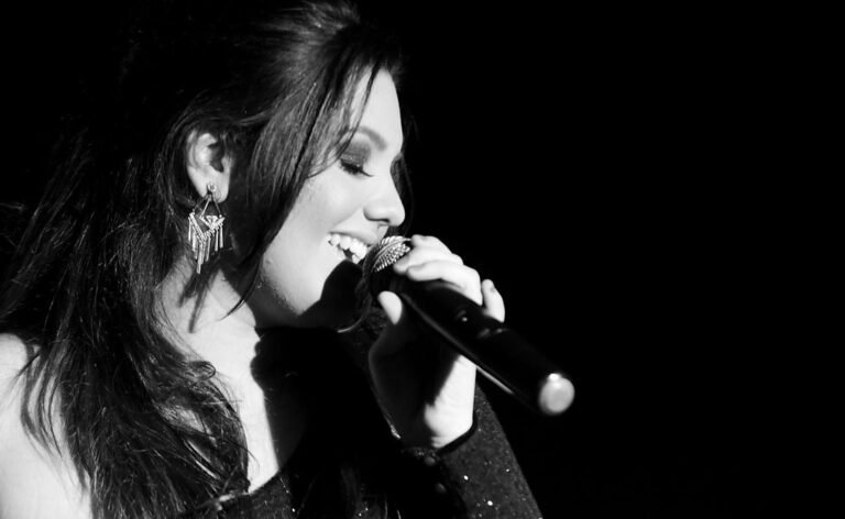 “Jazz dos Muertos” recebe Helena Beltrão Trio no La Esquina, na Lapa